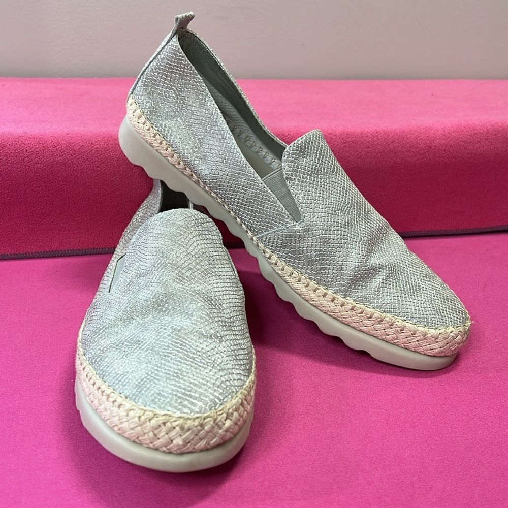 Shimmery Slip on The FLEXX Size 10 The Chappie